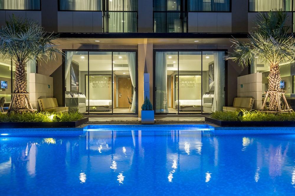 The Crystal Hotel Buriram - Formerly X2 Vibe Buriram Luaran gambar