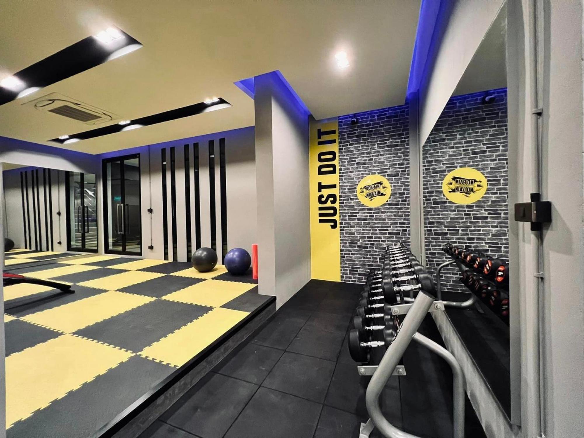 The Crystal Hotel Buriram - Formerly X2 Vibe Buriram Luaran gambar