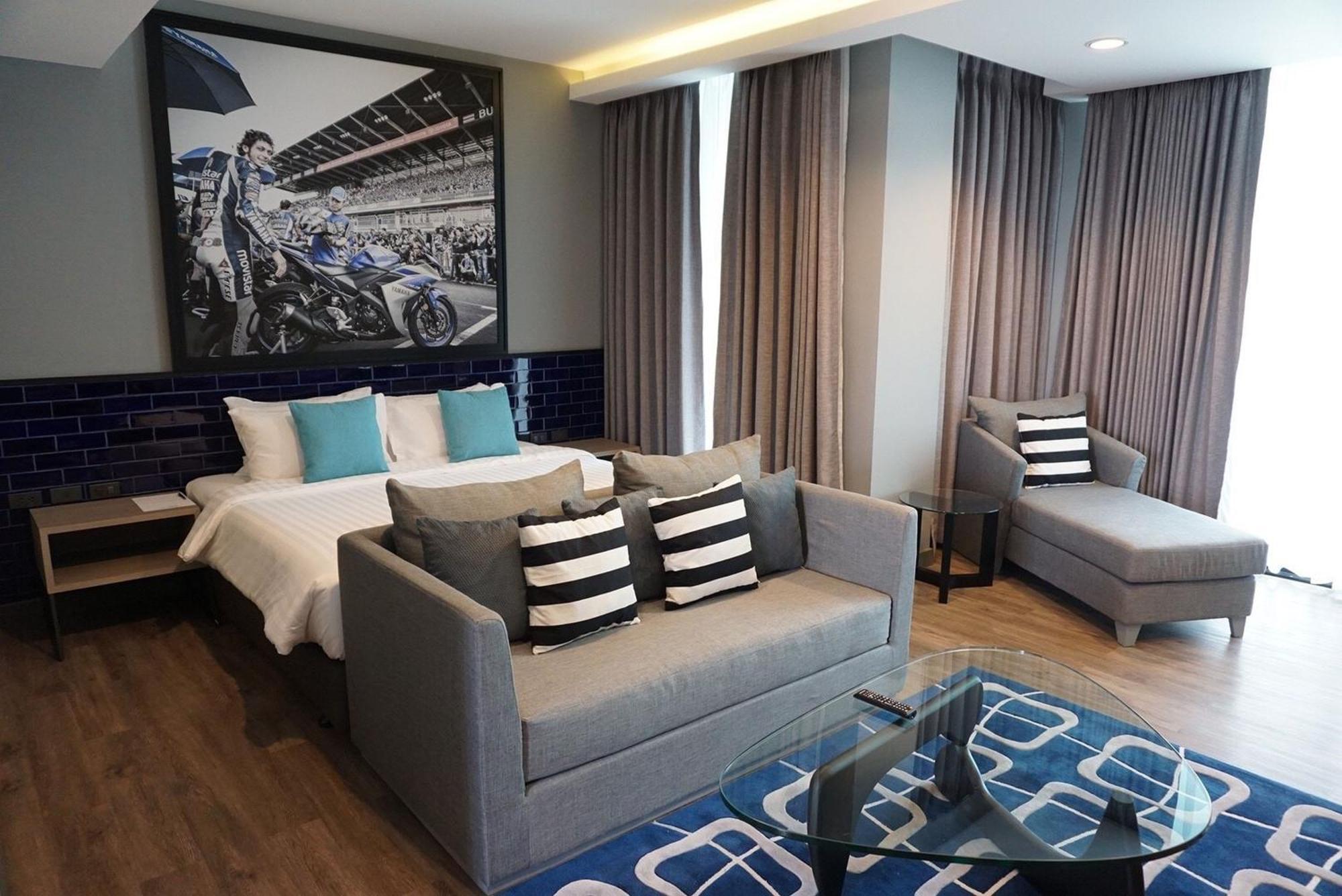 The Crystal Hotel Buriram - Formerly X2 Vibe Buriram Bilik gambar