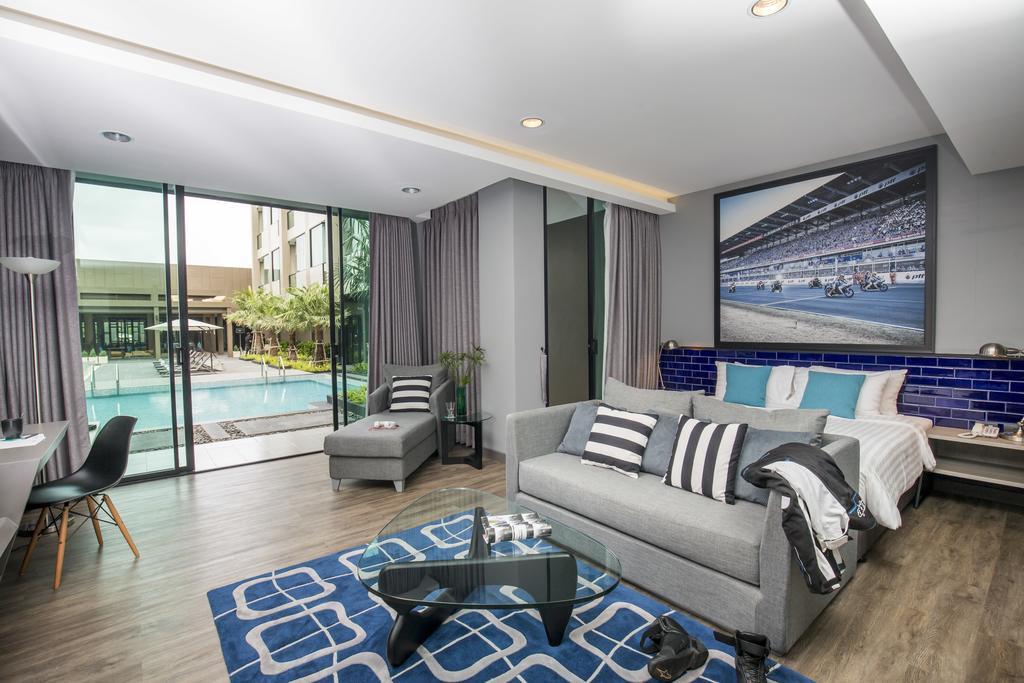 The Crystal Hotel Buriram - Formerly X2 Vibe Buriram Luaran gambar